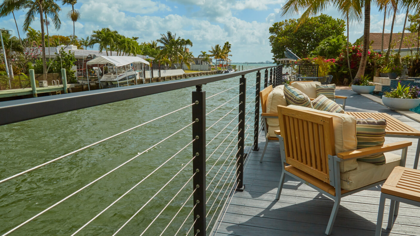 Exterior Cable Railing on deck patio