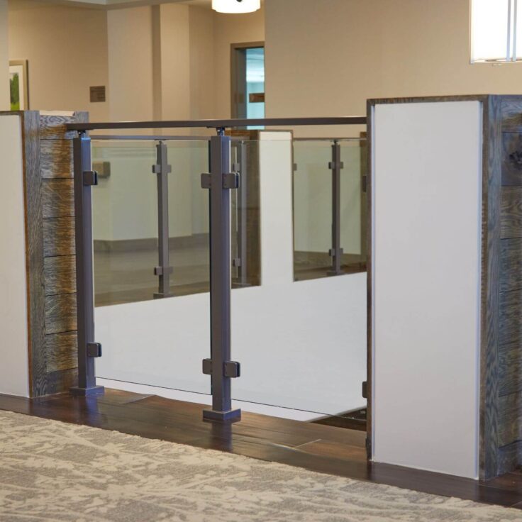 Glass railing panels